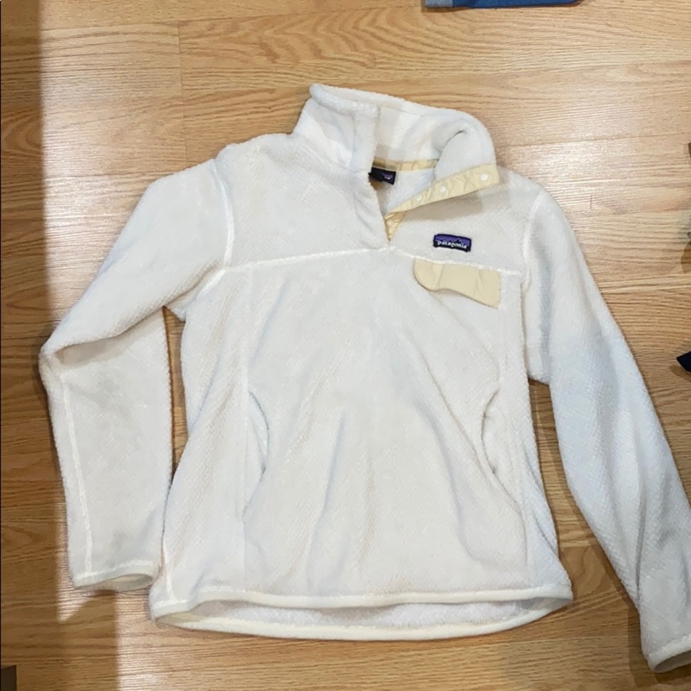 Patagonia White Fleece Sweater